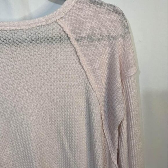 WOMAN’S swing Henley top with dropped shoulder. Soft pink. Size large. Gorgeous! - Picture 8 of 8
